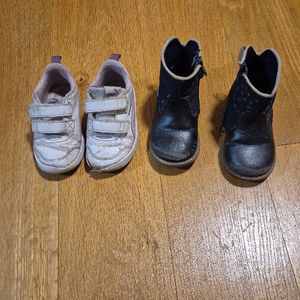 2 paires de chaussures 22