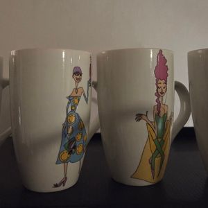 4 mugs