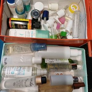 Lot de flacons et pulvérisateurs