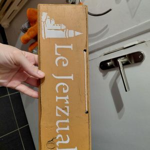 Plaque en bois décorative 