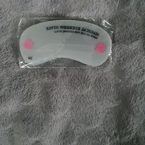 Lot de pochoirs pour Sourcils 