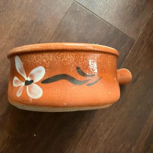 Petite casserole en terre