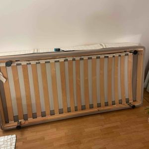Matelas myrbacka et sommier IKEA 