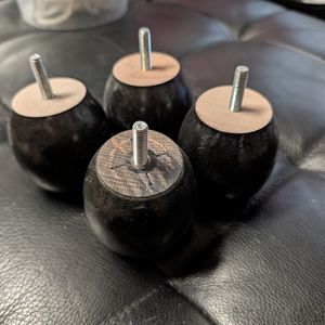 Lot de 8 pieds de meuble