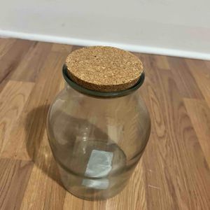 Bocal en verre transparent 