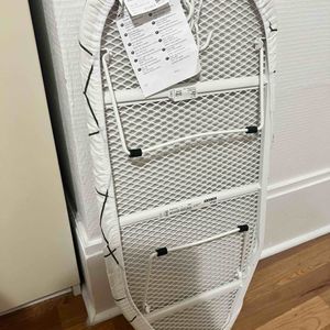 Planche à repasser de table