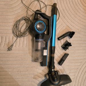 Aspirateur balais black et Decker