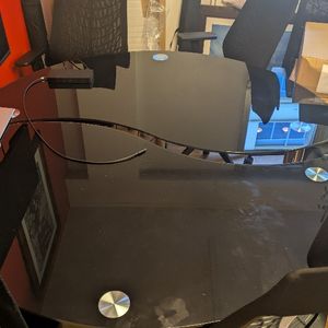 Bureau en verre noir 