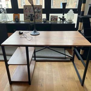 Bureau + lampe de bureau 